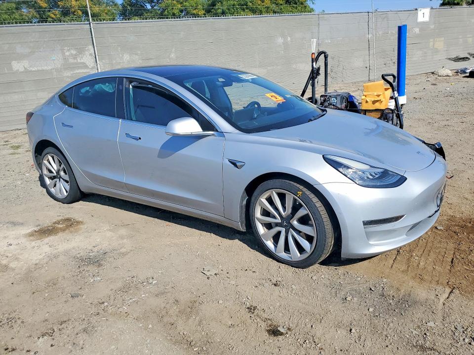 2018 Tesla Model 3 VIN 5YJ3E1EB2JF116947 COPART salvage auction — FRONT END, CA - SALVAGE CERTIFICATE, sold $175 on 2026-07-21 (photo 4)