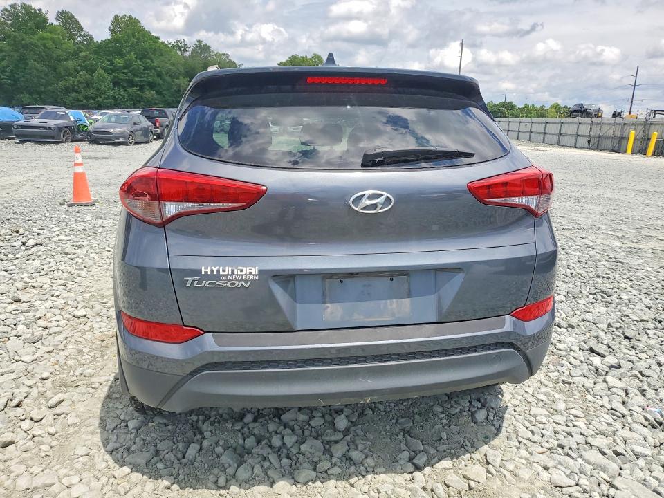 2018 Hyundai Tucson VIN KM8J33A49JU711717 COPART salvage auction — NORMAL WEAR, NC - DEALER ONLY CLEAN TITLE, sold $5,500 on 2026-07-29 (photo 6)