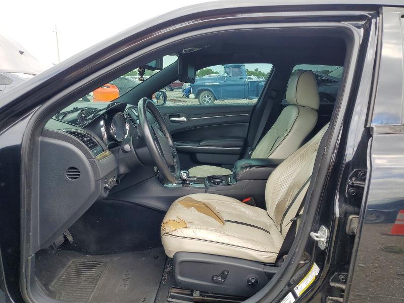 2013 Chrysler 300 VIN 2C3CCAAG9DH744949 COPART salvage auction — REAR END, Tx - Salvage Vehicle Title, sold $550 on 2026-07-02 (photo 7)