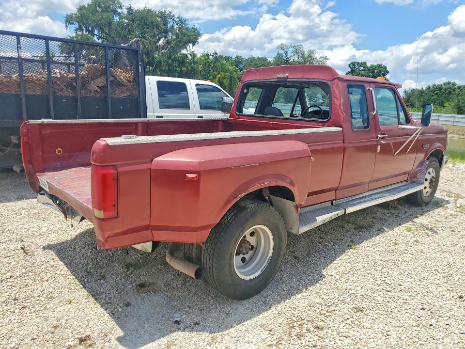 1992 Ford F350 VIN 1FTJX35M6NKB81940 COPART salvage auction — REAR END, Fl - Cert Of Title Slvg Rebuildable (P), sold $1,600 on 2026-07-02 (photo 3)