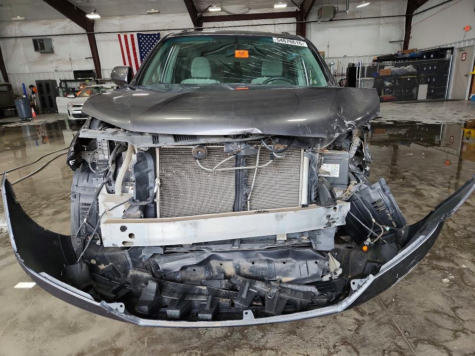 2011 Toyota Highlander VIN 5TDZA3EH2BS008041 COPART salvage auction — FRONT END, Il - Salvage Certificate, sold $1,400 on 2026-07-20 (photo 5)