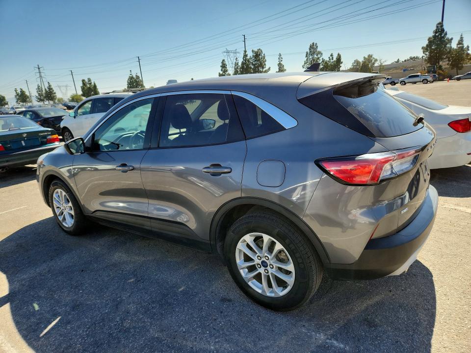2022 Ford Escape VIN 1FMCU0BZ1NUA25787 COPART salvage auction — MINOR DENT/SCRATCHES, Ca - Dis/Dlr/Exp Only Clean Title (P), sold $7,400 on 2026-07-28 (photo 2)