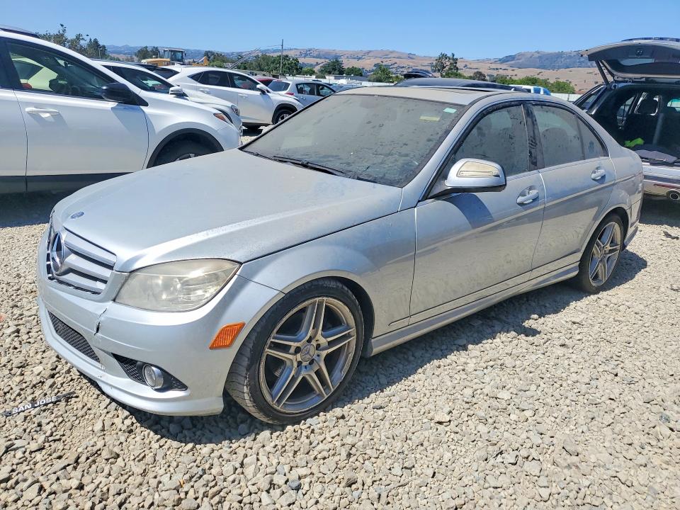 2009 Mercedes-benz C-klasse VIN WDDGF54X19F208289 COPART salvage auction — MINOR DENT/SCRATCHES, Or - Certificate Of Title, sold $500 on 2026-08-13 (photo 1)