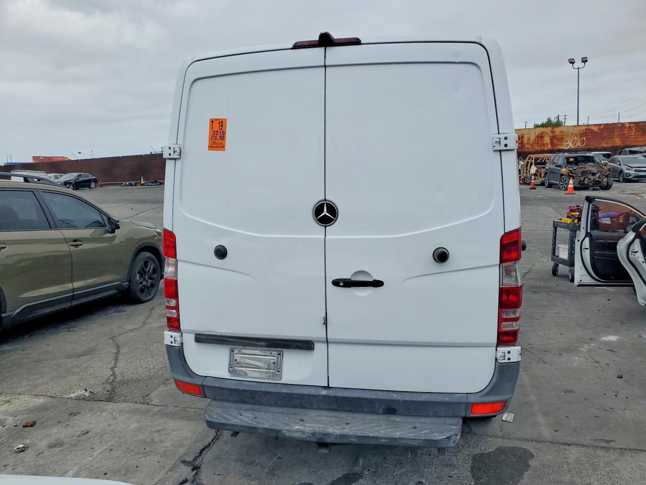 2015 Mercedes-Benz Sprinter VIN WD3PE7DC7FP149285 COPART salvage auction — Front End, OH - DIS/DLR/EXP ONLY CLEAN TITLE, sold $4,400 on 2026-07-01 (photo 6)