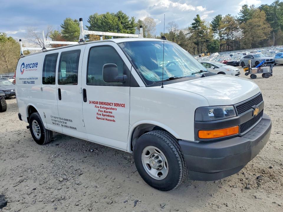 2020 Chevrolet Express VIN 1GCWGAFP8L1275212 COPART salvage auction — MINOR DENT/SCRATCHES, Ma - Cert Of Title-Salvage, sold $3,150 on 2026-07-02 (photo 4)
