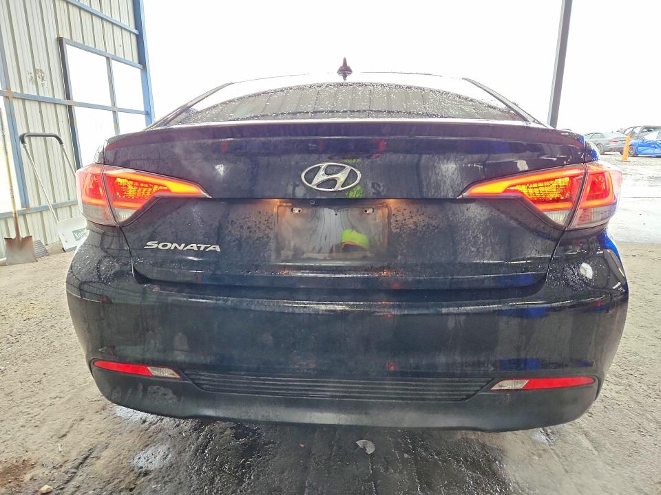 2016 Hyundai Sonata VIN KMHE24L1XGA036385 COPART salvage auction — HAIL, Co - Certificate Of Title, sold $2,300 on 2026-07-25 (photo 6)