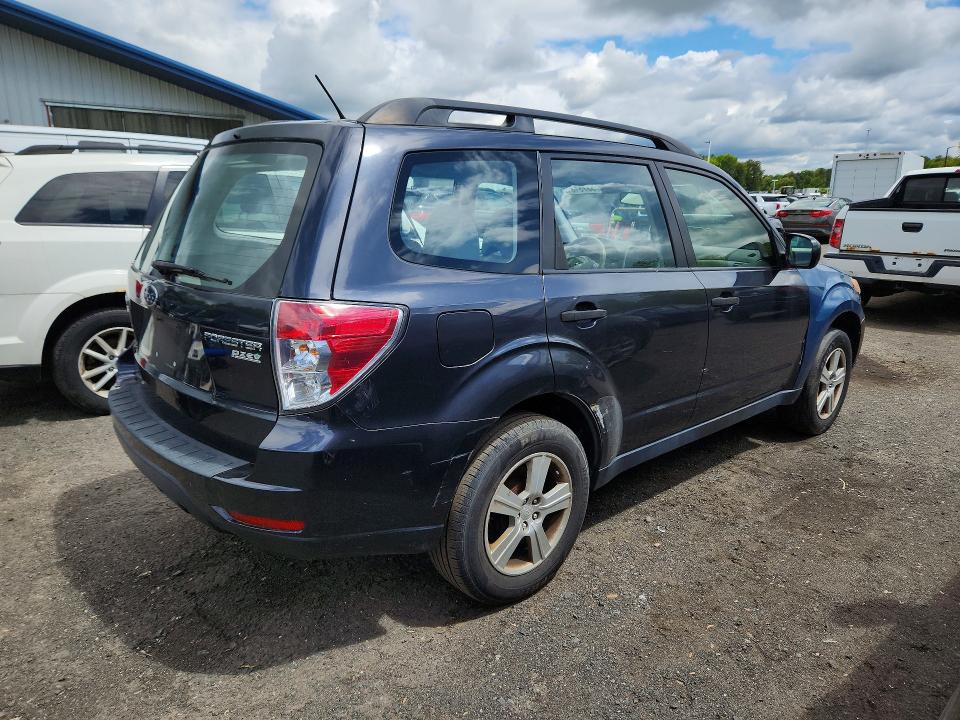 2013 Subaru Forester VIN JF2SHABC4DH400506 COPART salvage auction — MINOR DENT/SCRATCHES, Va - Certificate Of Title, sold $1,100 on 2026-07-27 (photo 3)