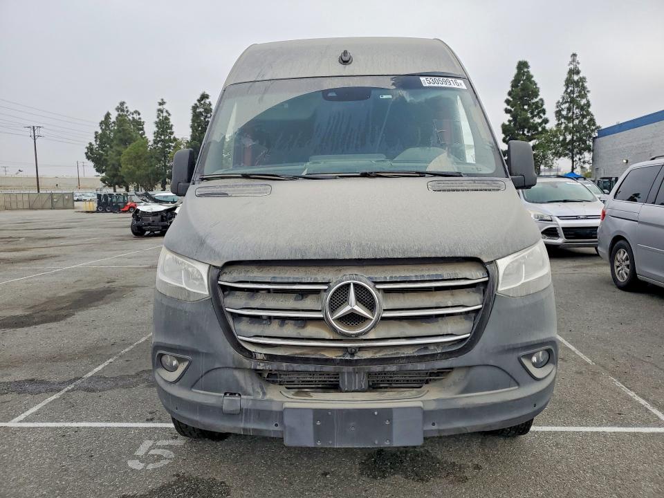 2019 Mercedes-benz Sprinter VIN WD4PF1CD4KP180035 COPART salvage auction — MINOR DENT/SCRATCHES, Ca - Salvage Certificate (P), sold $26,250 on 2026-07-02 (photo 5)