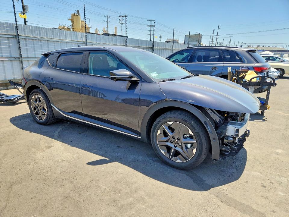2025 Kia Ev6 VIN 5XYC34JA1SG011816 COPART salvage auction — FRONT END, CA - SALVAGE CERTIFICATE, sold $14,300 on 2026-07-27 (photo 4)