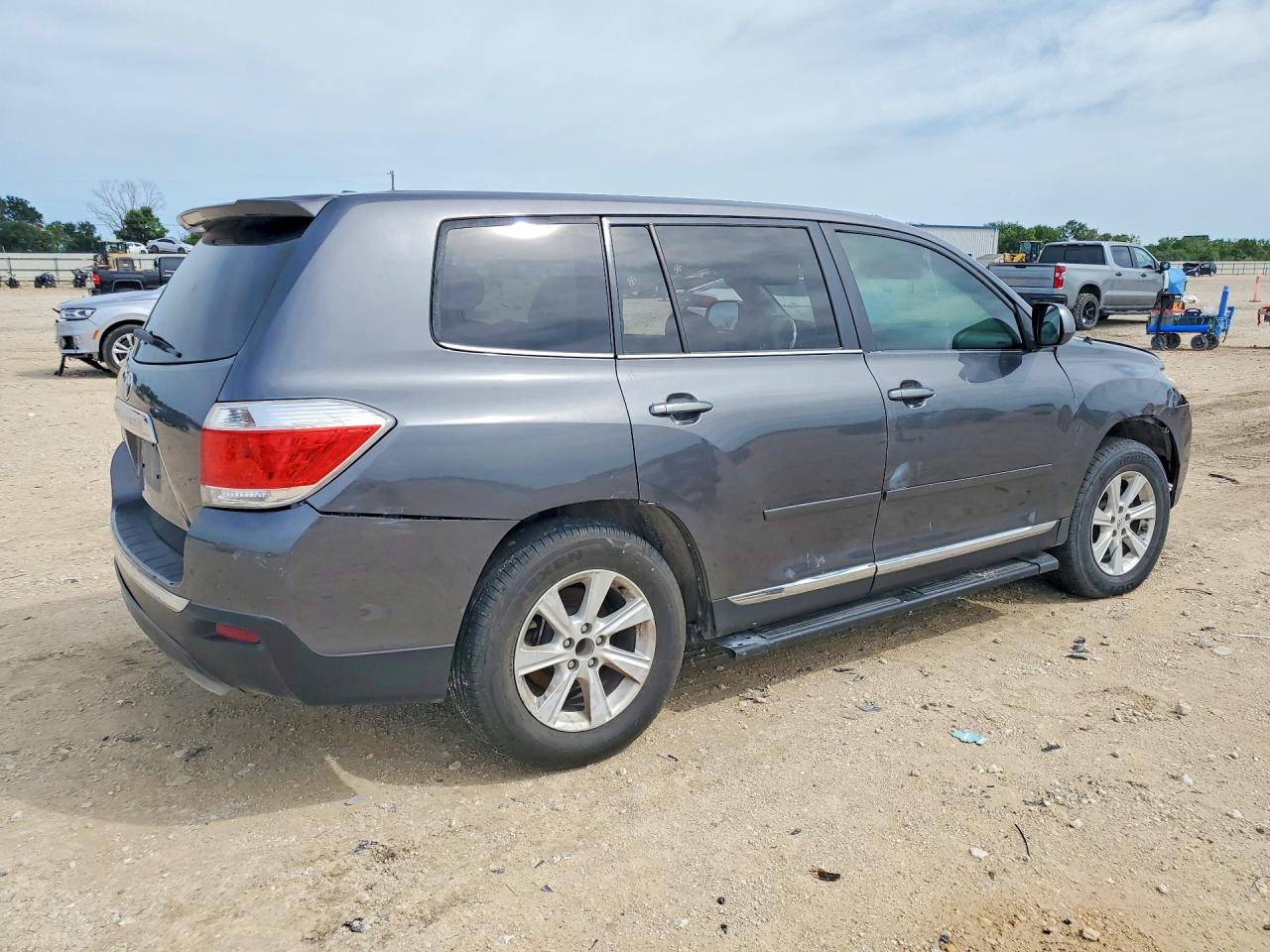 2012 Toyota Highlander VIN 5TDZK3EH5CS073626 COPART salvage auction — Front End, TX - CERTIFICATE OF TITLE (P), sold $3,400 on 2026-07-09 (photo 3)