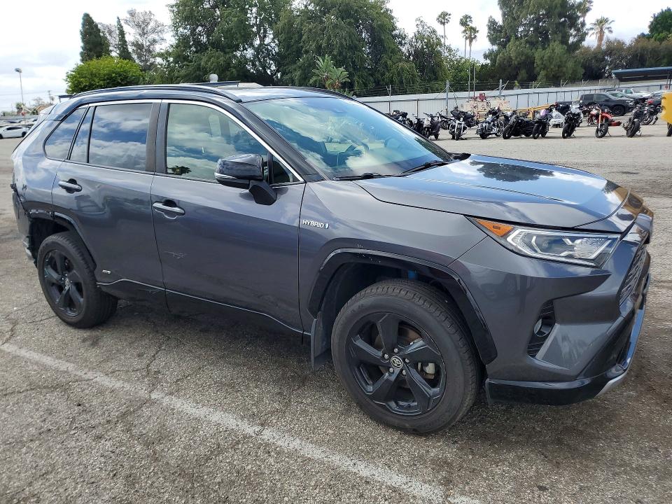 2020 Toyota Rav 4 VIN JTMEWRFVXLJ047532 COPART salvage auction — REAR END, Ca - Salvage Certificate, sold $13,800 on 2026-07-24 (photo 4)