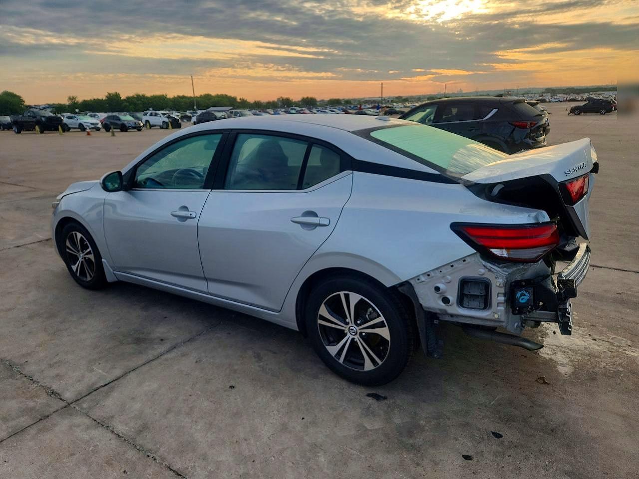2022 Nissan Sentra VIN 3N1AB8CV3NY209155 COPART salvage auction — Rear End, TX - SALVAGE VEHICLE TITLE, sold $2,250 on 2026-07-09 (photo 2)