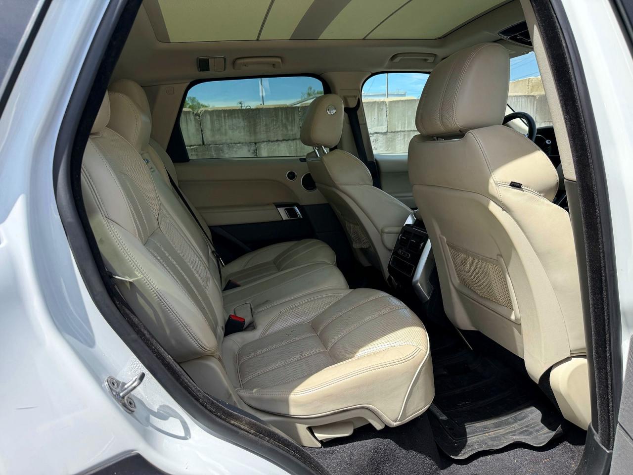 2016 Land Rover Range Rover Sport VIN SALWR2PF0GA595645 COPART salvage auction — Normal Wear, MA - CERTIFICATE OF TITLE (P), sold $3,900 on 2026-06-18 (photo 6)