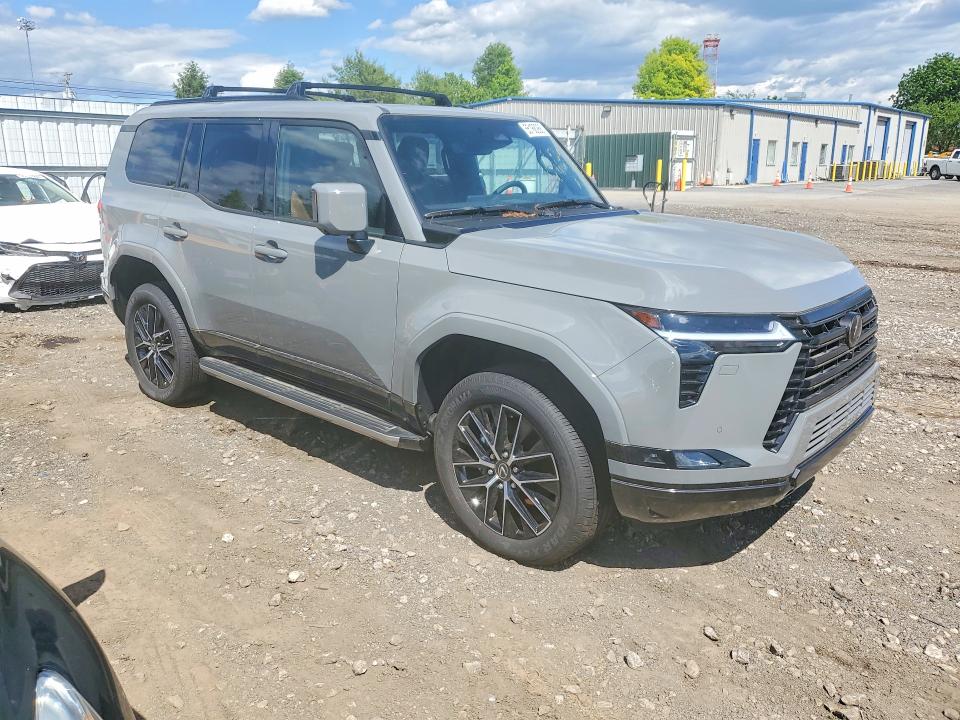 2025 Lexus VIN JTJTBCDX5S5045048 COPART salvage auction — VANDALISM, Tx - Certificate Of Title, sold $78,000 on 2026-07-13 (photo 4)