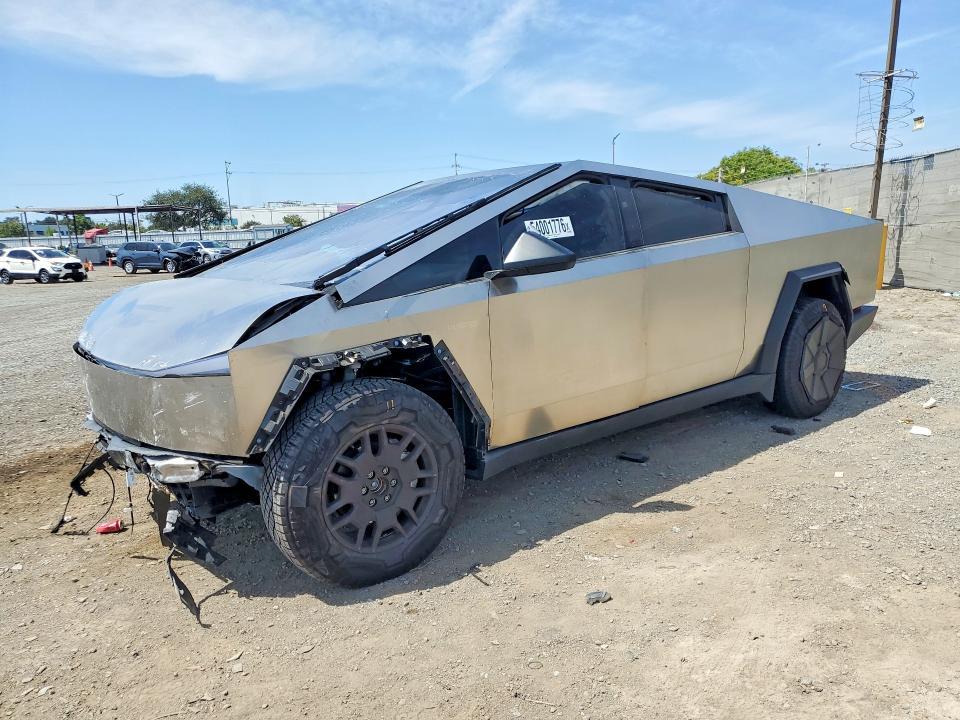 2024 Tesla Cybertruck VIN 7G2CEHED6RA024370 — COPART salvage auction photo