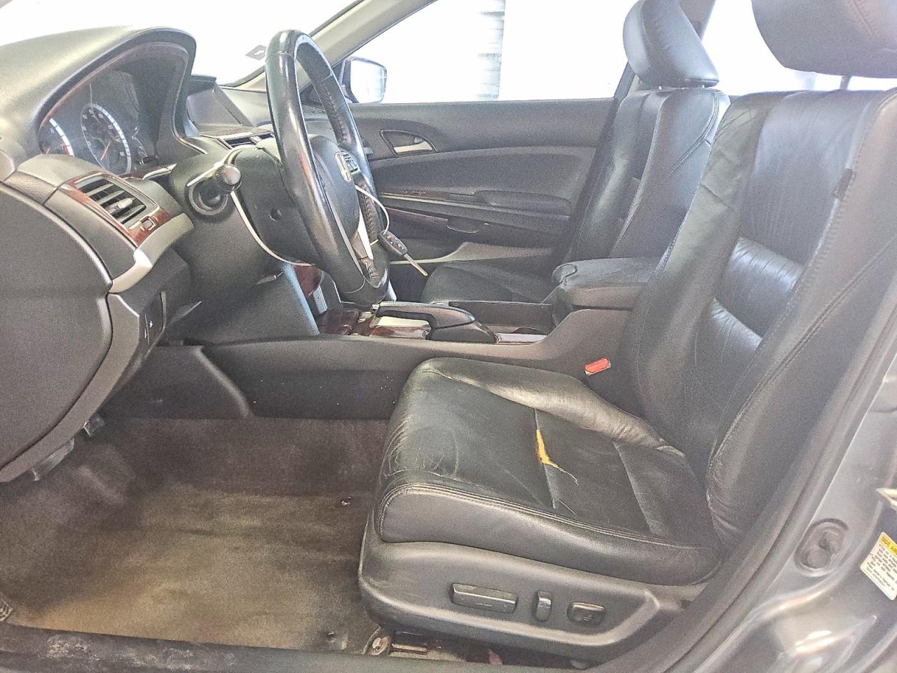 2012 Honda Accord VIN 1HGCP2F68CA083838 COPART salvage auction — Minor Dent/Scratches, CA - CERTIFICATE OF TITLE, sold $500 on 2026-07-09 (photo 7)