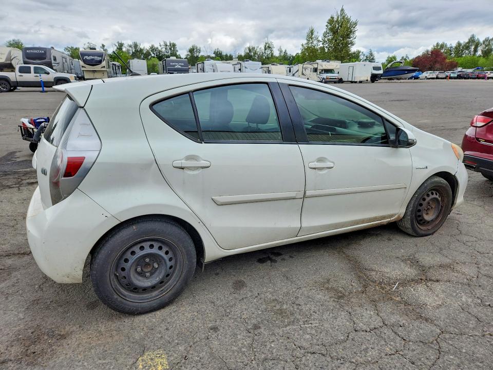 2013 Toyota Prius VIN JTDKDTB32D1050727 COPART salvage auction — FRONT END, Or - Certificate Of Title, sold $150 on 2026-07-20 (photo 3)