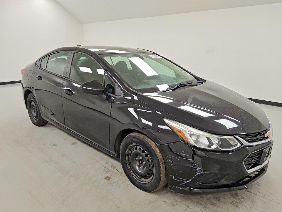 2018 Chevrolet Cruze VIN 1G1BC5SM4J7200037 COPART salvage auction — MECHANICAL, Tx - Certificate Of Title, sold $2,100 on 2026-07-02 (photo 4)