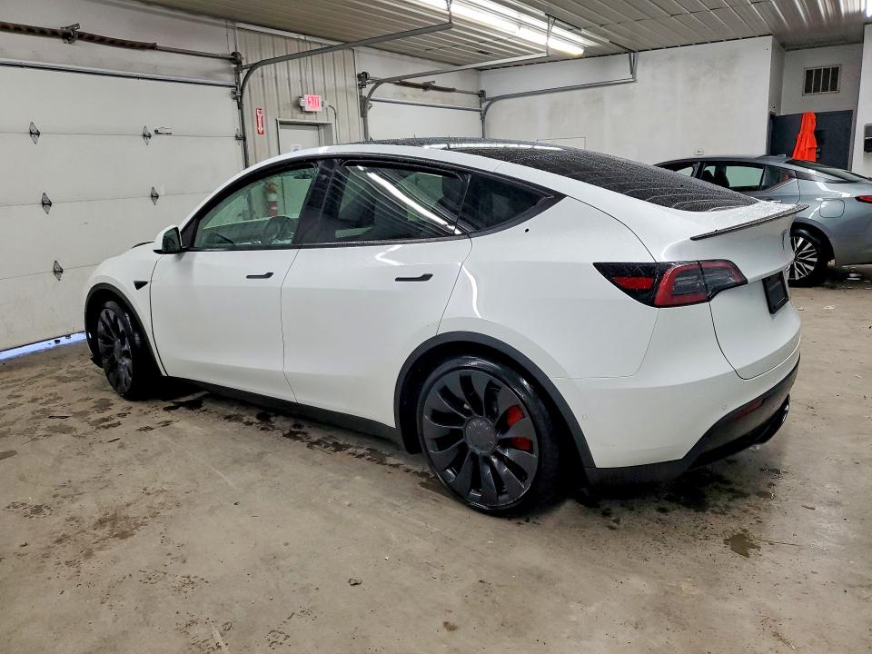 2022 Tesla Model y VIN 7SAYGDEF8NF530375 COPART salvage auction — FRONT END, In - Cert Of Title-Salvage Title, sold $13,600 on 2026-07-14 (photo 2)