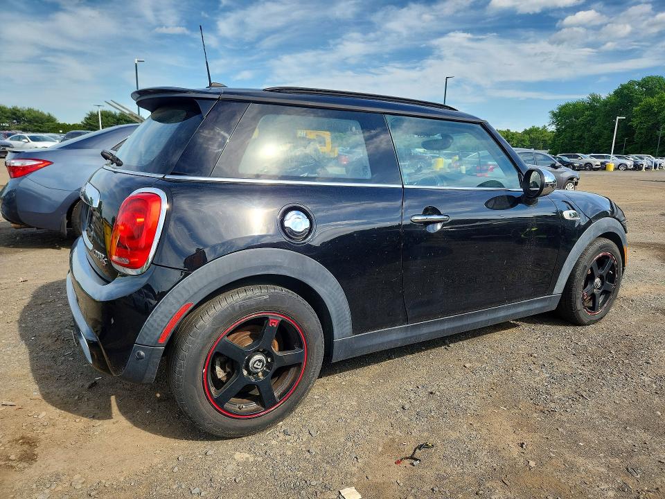 2017 Mini Cooper VIN WMWXP7C31H2A45988 COPART salvage auction — MINOR DENT/SCRATCHES, Ma - Certificate Of Title, sold $3,850 on 2026-07-10 (photo 3)