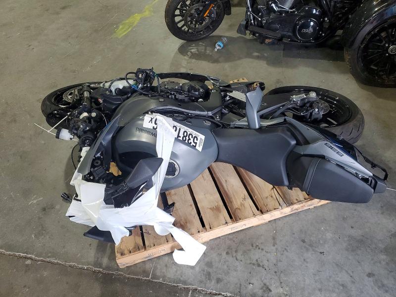 2025 Kawasaki Zx636 VIN JKBZXJJ14SA027253 COPART salvage auction — ALL OVER, WA - BILL OF SALE, sold $1,550 on 2026-07-22 (photo 3)