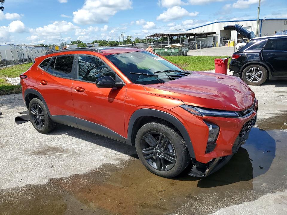 2024 Chevrolet Trax VIN KL77LKE22RC023719 COPART salvage auction — FRONT END, Fl - Cert Of Title Slvg Rebuildable, sold $8,600 on 2026-07-14 (photo 4)