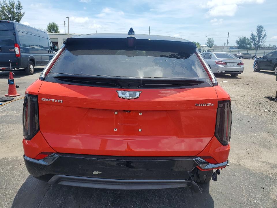 2025 Cadillac Optiq VIN 3GYK3EMR2SS240954 COPART salvage auction — UNDERCARRIAGE, Fl - Cert Of Title Slvg Rebuildable, sold $17,900 on 2026-07-13 (photo 6)