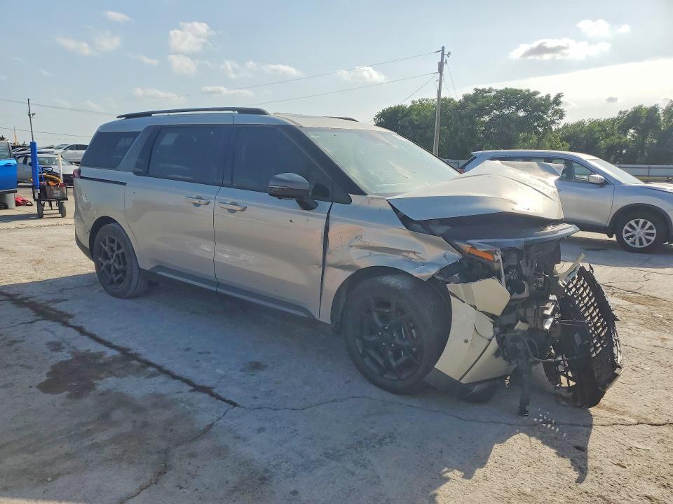 2026 Kia Carnival VIN KNDNE5KA3T6087761 COPART salvage auction — FRONT END, OK - CERT OF TITLE-SALVAGE, sold $4,850 on 2026-07-30 (photo 4)