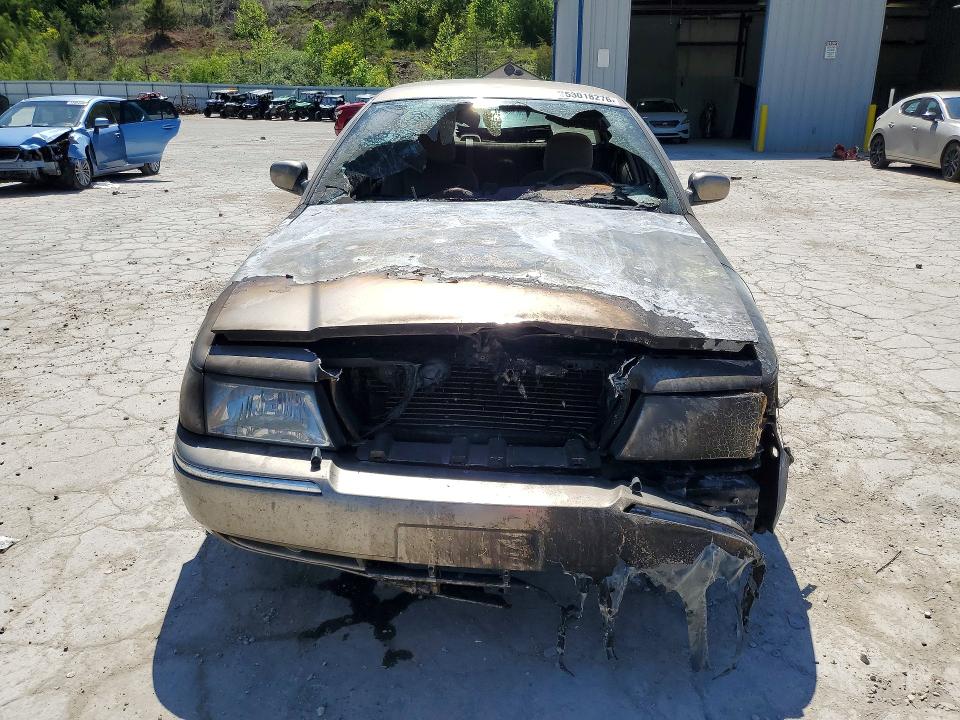 2003 Mercury Grand marquis VIN 2MEFM74WX3X701882 COPART salvage auction — BURN, Wv - Salvage Certificate, sold $450 on 2026-07-23 (photo 5)