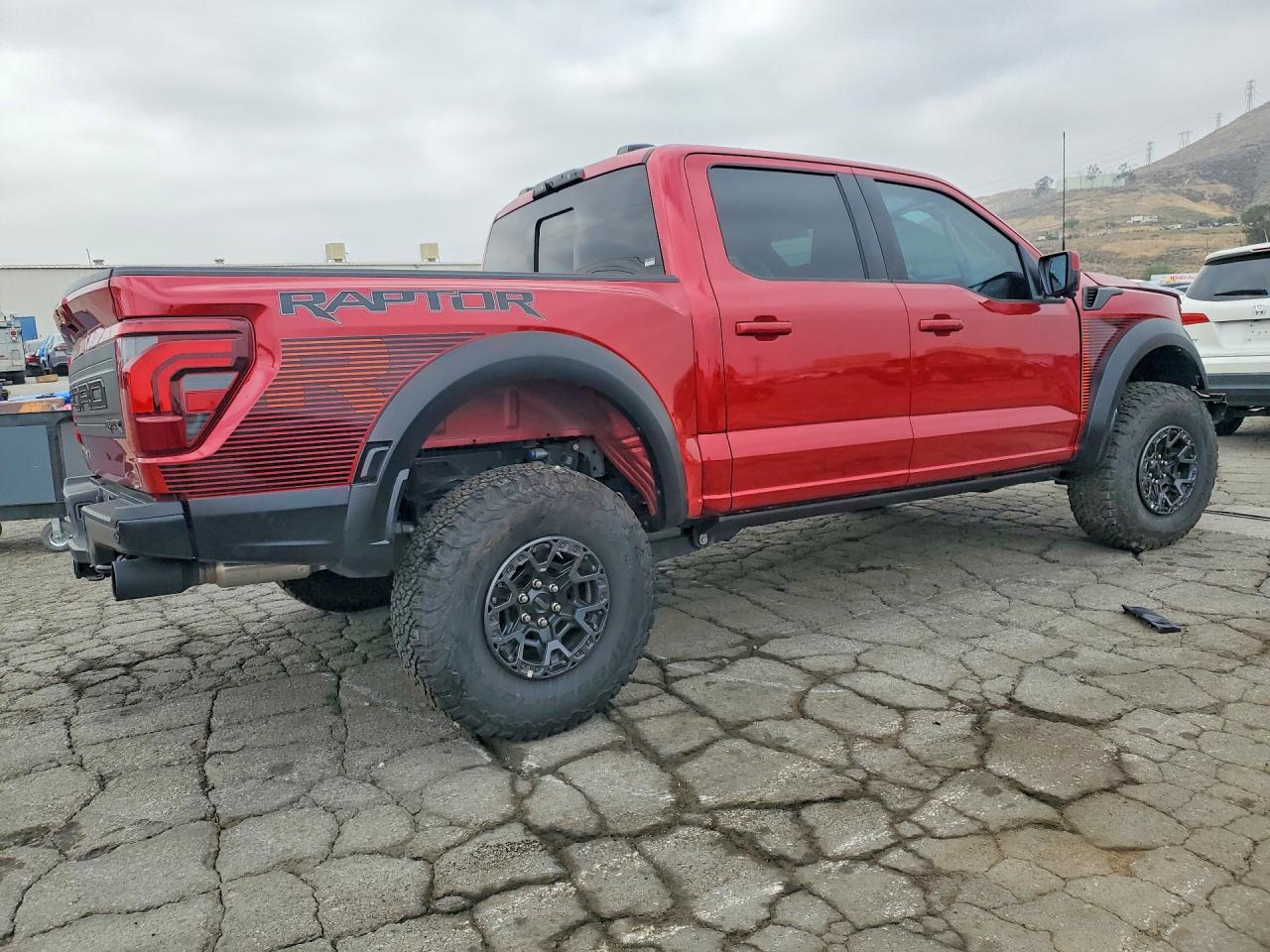 2024 Ford F-150 VIN 1FTFW1RJ4RFC19659 COPART salvage auction — Front End, CA - SALVAGE CERTIFICATE, sold $56,500 on 2026-06-11 (photo 3)