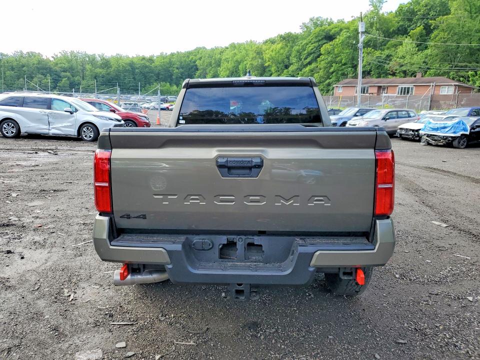 2025 Toyota Tacoma VIN 3TMLB5JN9SM182263 COPART salvage auction — FRONT END, MD - CERT OF SALVAGE > 75% DAMAGE, sold $9,800 on 2026-07-30 (photo 6)