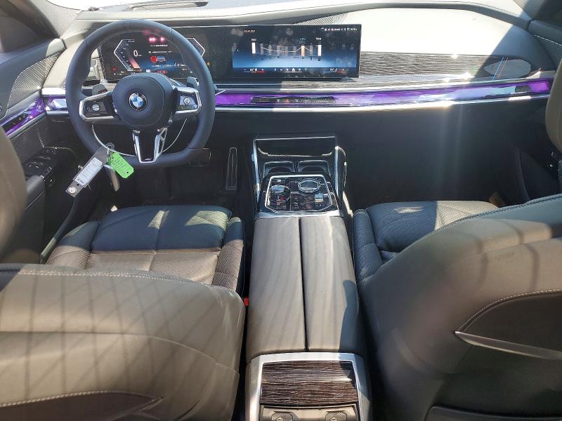 2025 BMW VIN WBA33EH03SCU66378 COPART salvage auction — SIDE, Salvage Title, sold $56,000 on 2026-07-16 (photo 8)