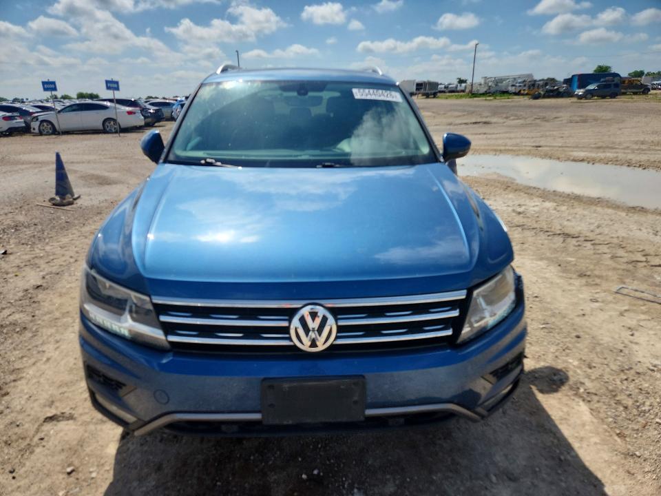 2019 Volkswagen VIN 3VV3B7AX8KM127916 COPART salvage auction — SIDE, Tx - Salvage Vehicle Title, sold $5,900 on 2026-07-22 (photo 5)