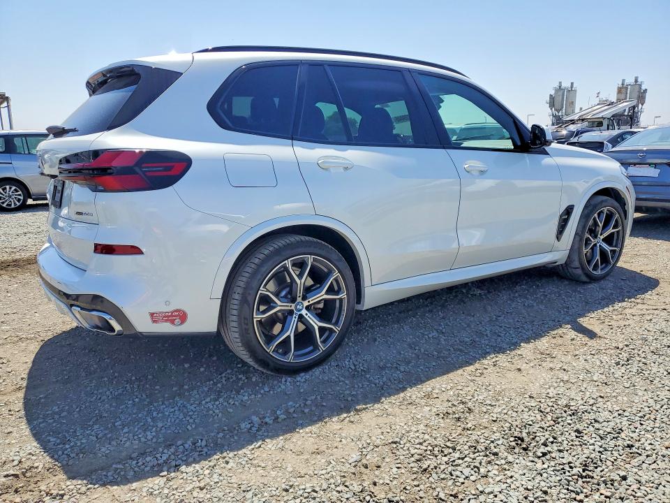 2024 BMW X5 VIN 5UX43EU0XR9T61291 COPART salvage auction — MINOR DENT/SCRATCHES, Ca - Dis/Dlr/Exp Only Clean Title (P), sold $52,000 on 2026-07-24 (photo 3)