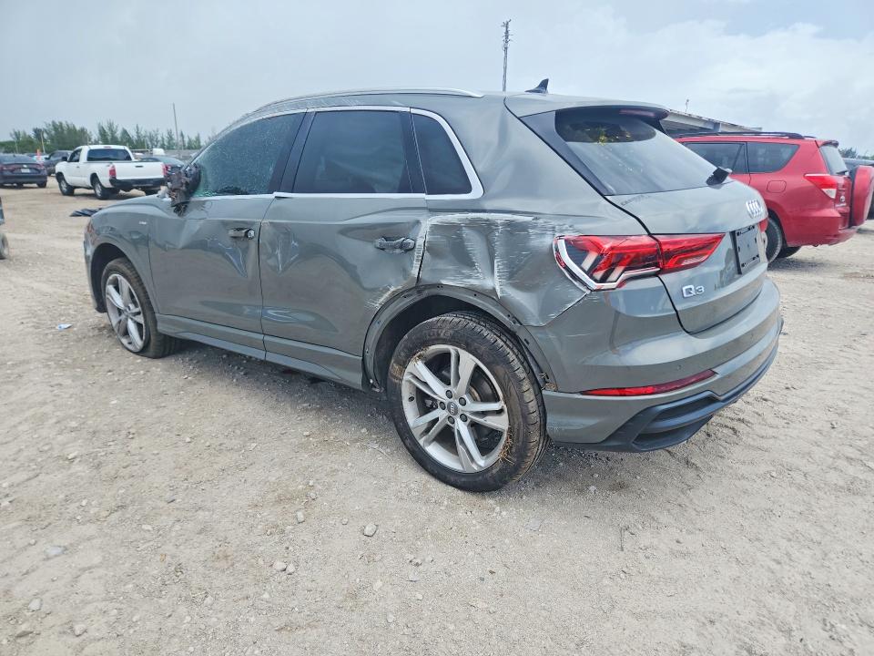 2020 Audi Q3 VIN WA1DECF32L1058349 COPART salvage auction — SIDE, Salvage Title, sold $3,150 on 2026-07-30 (photo 2)