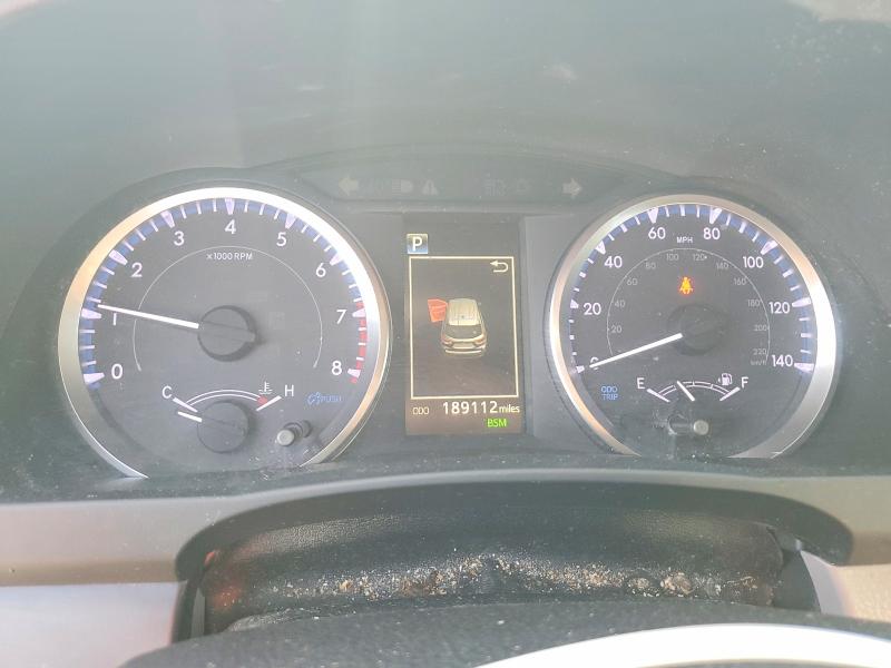 2019 Toyota Highlander VIN 5TDZZRFH1KS333290 COPART salvage auction — MINOR DENT/SCRATCHES, In - Certificate Of Title (P), sold $9,600 on 2026-07-30 (photo 9)