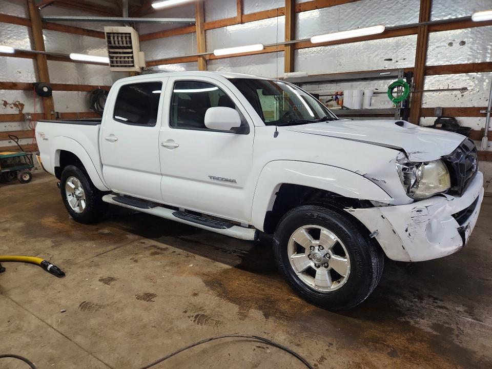 2005 Toyota Tacoma VIN 5TELU42N55Z107683 COPART salvage auction — FRONT END, IL - SALVAGE CERTIFICATE, sold $3,900 on 2026-07-20 (photo 4)
