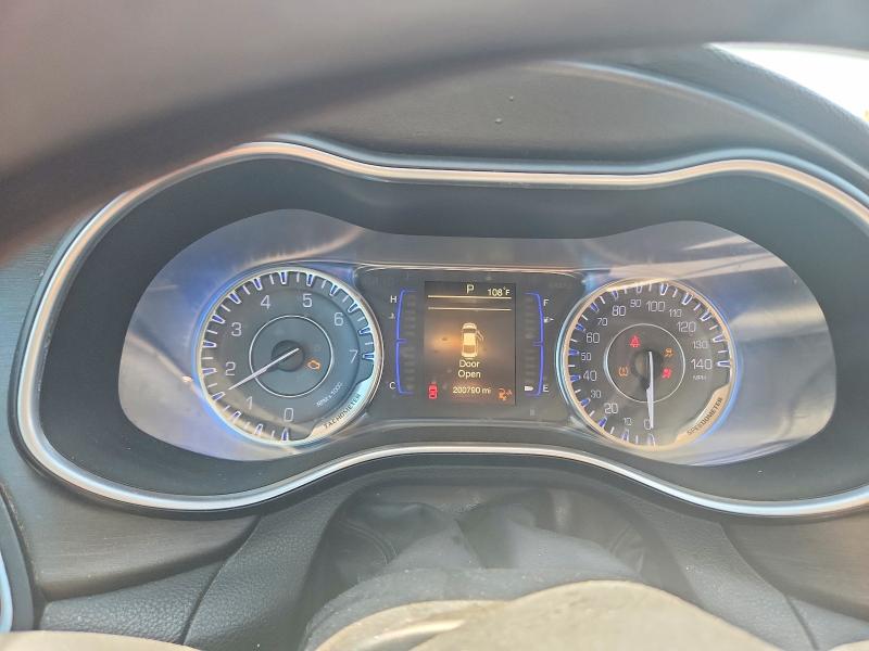 2016 Chrysler 200 VIN 1C3CCCAB3GN104196 COPART salvage auction — SIDE, Tx - Bonded Title - Salvage, sold $425 on 2026-07-02 (photo 9)
