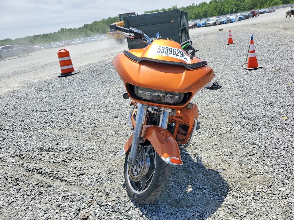2015 Harley-davidson Fltrx VIN 1HD1KHM1XFB630085 COPART salvage auction — FRONT END, SC - CERT OF TITLE-SALVAGE, sold $2,450 on 2026-07-22 (photo 2)