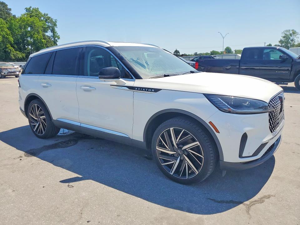 2025 Lincoln Aviator VIN 5LM5J7XC8SGL13277 COPART salvage auction — REAR END, Nc - Salvage Certificate Of Title, sold $13,300 on 2026-07-21 (photo 4)
