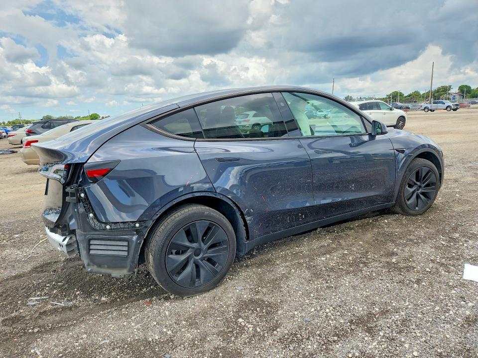 2024 Tesla Model y VIN 7SAYGDED7RA329696 COPART salvage auction — REAR END, Fl - Cert Of Title Slvg Rebuildable, sold $11,500 on 2026-07-23 (photo 3)
