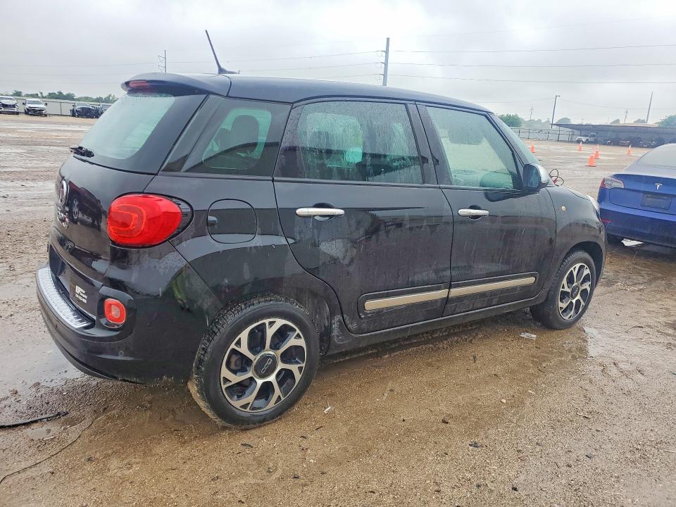 2014 Fiat 500 VIN ZFBCFACHXEZ013444 COPART salvage auction — NORMAL WEAR, Tx - Certificate Of Title, sold $300 on 2026-07-08 (photo 3)