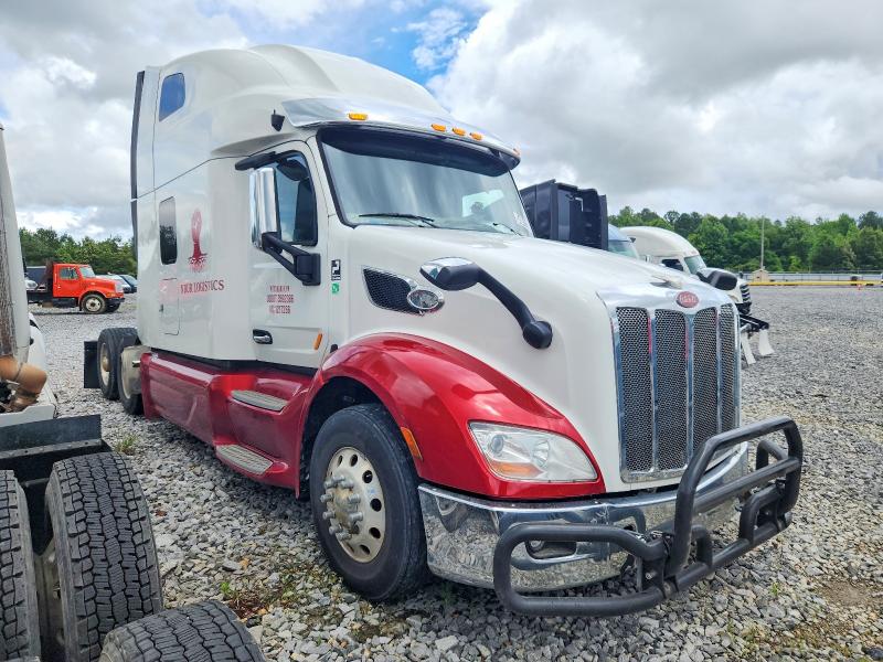 2020 Peterbilt 579 VIN 1XPBDP9X3LD683250 COPART salvage auction — VANDALISM, WA - VEHICLE CERT OF OWNERSHIP-TITL, sold $4,350 on 2026-10-02 (photo 1)