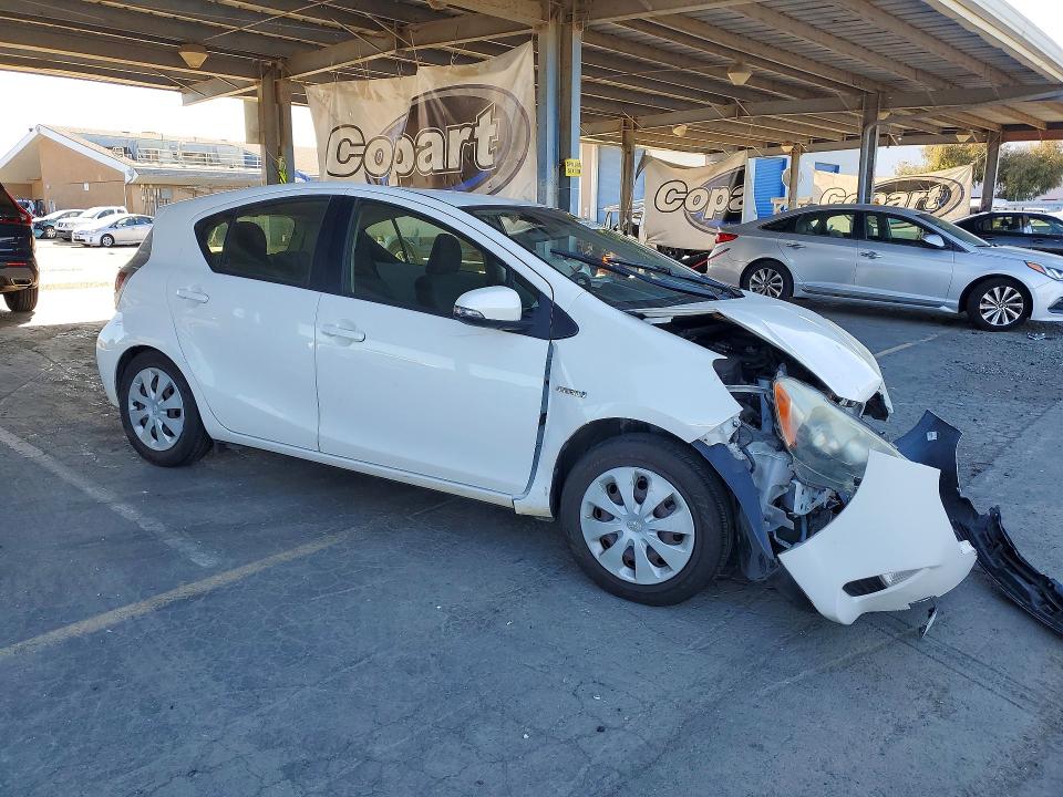 2012 Toyota Prius VIN JTDKDTB37C1516375 COPART salvage auction — FRONT END, Ca - Salvage Certificate, sold $575 on 2026-07-07 (photo 4)