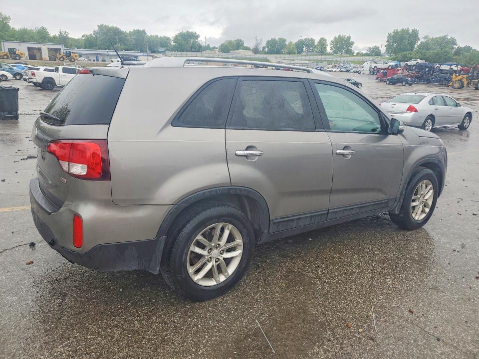 2015 Kia VIN 5XYKT4A7XFG557598 COPART salvage auction — MECHANICAL, Mo - Certificate Of Title, sold $650 on 2026-07-31 (photo 3)