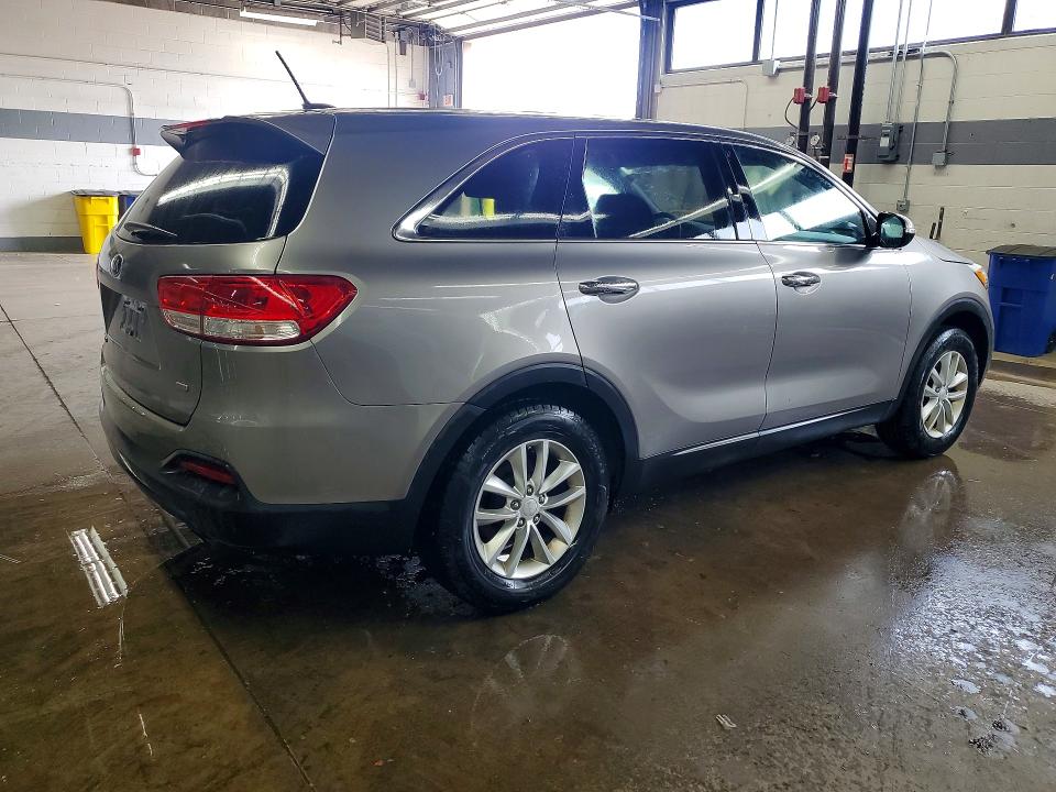 2017 Kia Sorento VIN 5XYPG4A31HG196255 COPART salvage auction — MINOR DENT/SCRATCHES, Il - Certificate Of Title, sold $1,850 on 2026-07-14 (photo 3)