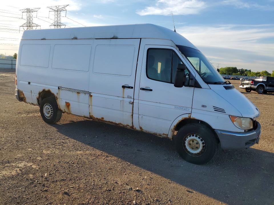 2006 Dodge Sprinter VIN WD0PD744X65912808 COPART salvage auction — FRONT END, Il - Salvage Certificate, sold $250 on 2026-07-29 (photo 4)