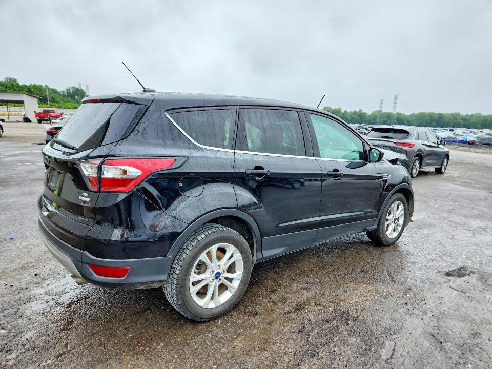2017 Ford Escape VIN 1FMCU0GD6HUA31425 COPART salvage auction — FRONT END, Tn - Salvage Certificate, sold $1,150 on 2026-07-09 (photo 3)