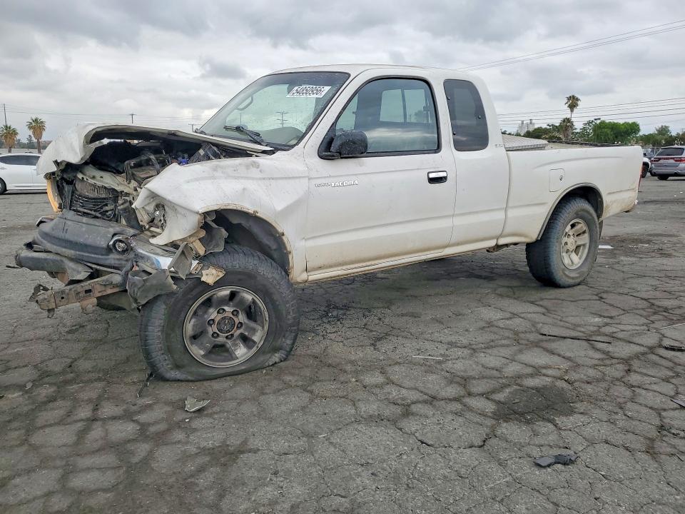 2000 Toyota Tacoma VIN 5TEWM72N7YZ698683 COPART salvage auction — FRONT END, Ca - Salvage Certificate, sold $1,400 on 2026-07-13 (photo 1)
