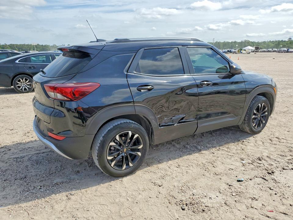 2022 Chevrolet Trailblazer VIN KL79MPS27NB137576 COPART salvage auction — SIDE, Tx - Salvage Vehicle Title, sold $4,250 on 2026-07-17 (photo 3)
